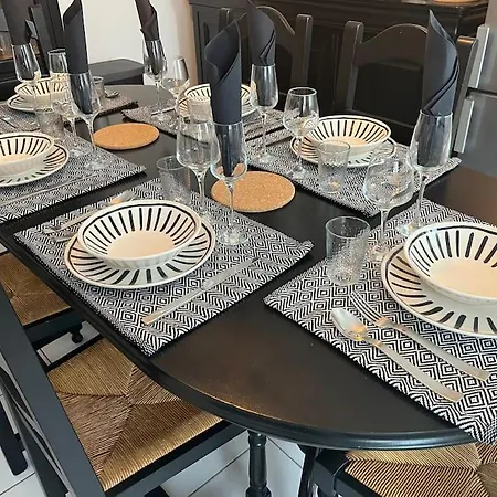 Belle Demeure Médocaine Charme Et Convivialité Apartamento