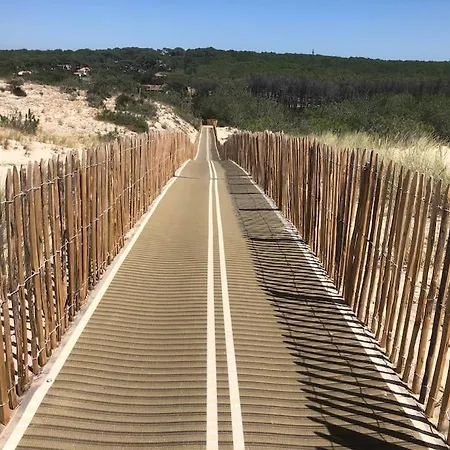 Belle Demeure Médocaine Charme Et Convivialité Saint-Julien-Beychevelle