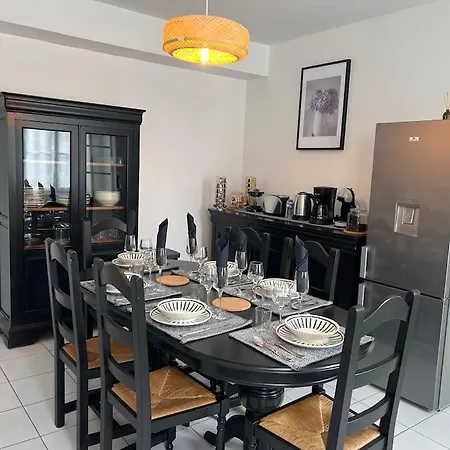 Belle Demeure Médocaine Charme Et Convivialité Apartamento *